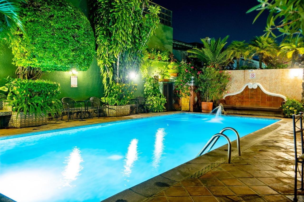 Hotel Casa Del Parque By Ahs Antigua Exterior foto